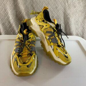 Javi Womens 7 Swipe Sneakers Yellow Chunky Fashion Hiking Shoe K Pop